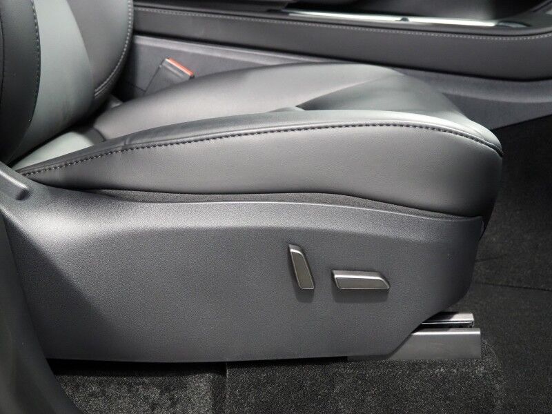 2025 Tesla Model Y Long Range AWD *AUTOPILOT, NAVIGATION, SAFETY ALERTS, ADAPTIVE CRUISE, SURROUND VIEW CAMERAS, PANORAMA GLASS ROOF, HEATED SEATS/STEERING WHEEL, WIRELESS CHARGING Round Rock TX