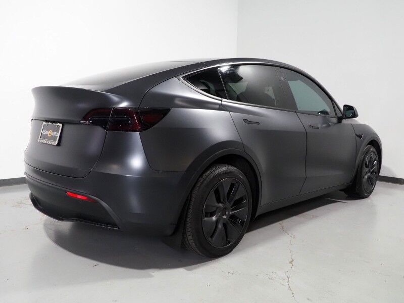 2025 Tesla Model Y Long Range AWD *AUTOPILOT, NAVIGATION, SAFETY ALERTS, ADAPTIVE CRUISE, SURROUND VIEW CAMERAS, PANORAMA GLASS ROOF, HEATED SEATS/STEERING WHEEL, WIRELESS CHARGING Round Rock TX