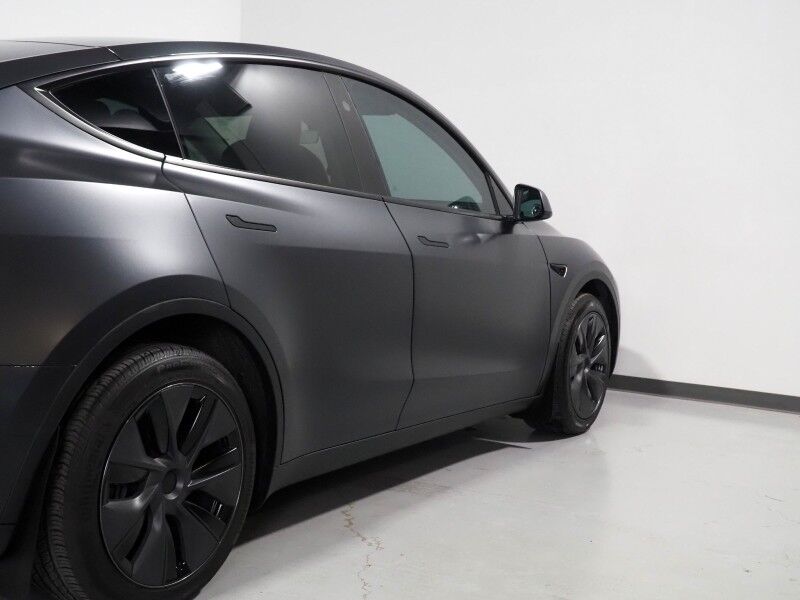 2025 Tesla Model Y Long Range AWD *AUTOPILOT, NAVIGATION, SAFETY ALERTS, ADAPTIVE CRUISE, SURROUND VIEW CAMERAS, PANORAMA GLASS ROOF, HEATED SEATS/STEERING WHEEL, WIRELESS CHARGING Round Rock TX