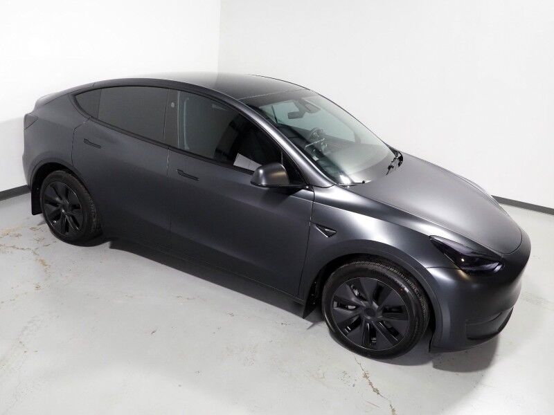 2025 Tesla Model Y Long Range AWD *AUTOPILOT, NAVIGATION, SAFETY ALERTS, ADAPTIVE CRUISE, SURROUND VIEW CAMERAS, PANORAMA GLASS ROOF, HEATED SEATS/STEERING WHEEL, WIRELESS CHARGING Round Rock TX