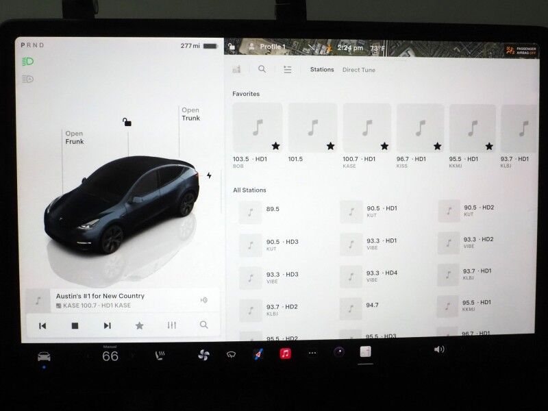 2025 Tesla Model Y Long Range AWD *AUTOPILOT, NAVIGATION, SAFETY ALERTS, ADAPTIVE CRUISE, SURROUND VIEW CAMERAS, PANORAMA GLASS ROOF, HEATED SEATS/STEERING WHEEL, WIRELESS CHARGING Round Rock TX