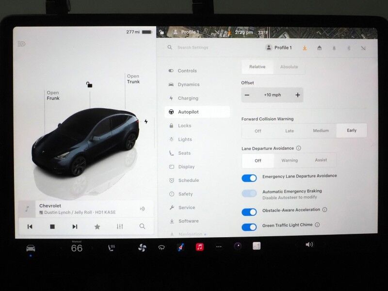 2025 Tesla Model Y Long Range AWD *AUTOPILOT, NAVIGATION, SAFETY ALERTS, ADAPTIVE CRUISE, SURROUND VIEW CAMERAS, PANORAMA GLASS ROOF, HEATED SEATS/STEERING WHEEL, WIRELESS CHARGING Round Rock TX