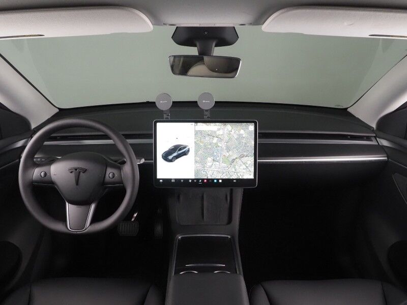 2025 Tesla Model Y Long Range AWD *AUTOPILOT, NAVIGATION, SAFETY ALERTS, ADAPTIVE CRUISE, SURROUND VIEW CAMERAS, PANORAMA GLASS ROOF, HEATED SEATS/STEERING WHEEL, WIRELESS CHARGING