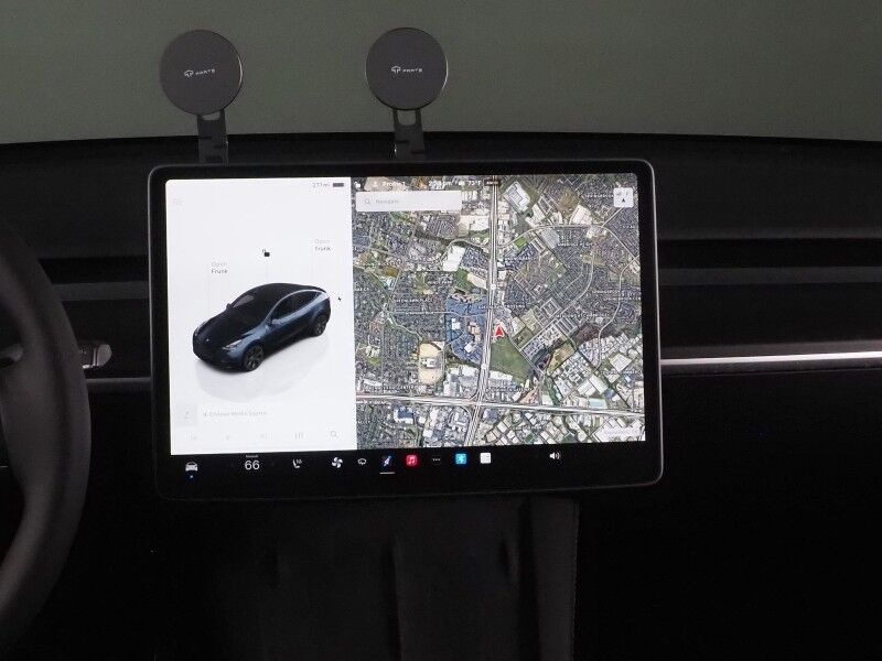 2025 Tesla Model Y Long Range AWD *AUTOPILOT, NAVIGATION, SAFETY ALERTS, ADAPTIVE CRUISE, SURROUND VIEW CAMERAS, PANORAMA GLASS ROOF, HEATED SEATS/STEERING WHEEL, WIRELESS CHARGING Round Rock TX