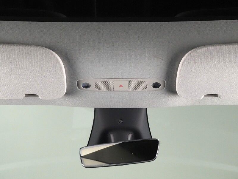 2025 Tesla Model Y Long Range AWD *AUTOPILOT, NAVIGATION, SAFETY ALERTS, ADAPTIVE CRUISE, SURROUND VIEW CAMERAS, PANORAMA GLASS ROOF, HEATED SEATS/STEERING WHEEL, WIRELESS CHARGING Round Rock TX