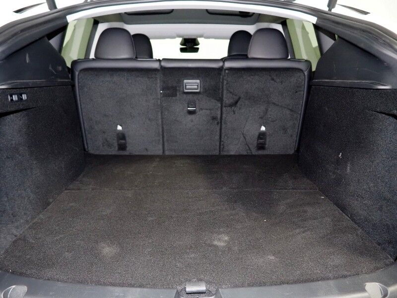 2025 Tesla Model Y Long Range AWD *AUTOPILOT, NAVIGATION, SAFETY ALERTS, ADAPTIVE CRUISE, SURROUND VIEW CAMERAS, PANORAMA GLASS ROOF, HEATED SEATS/STEERING WHEEL, WIRELESS CHARGING Round Rock TX