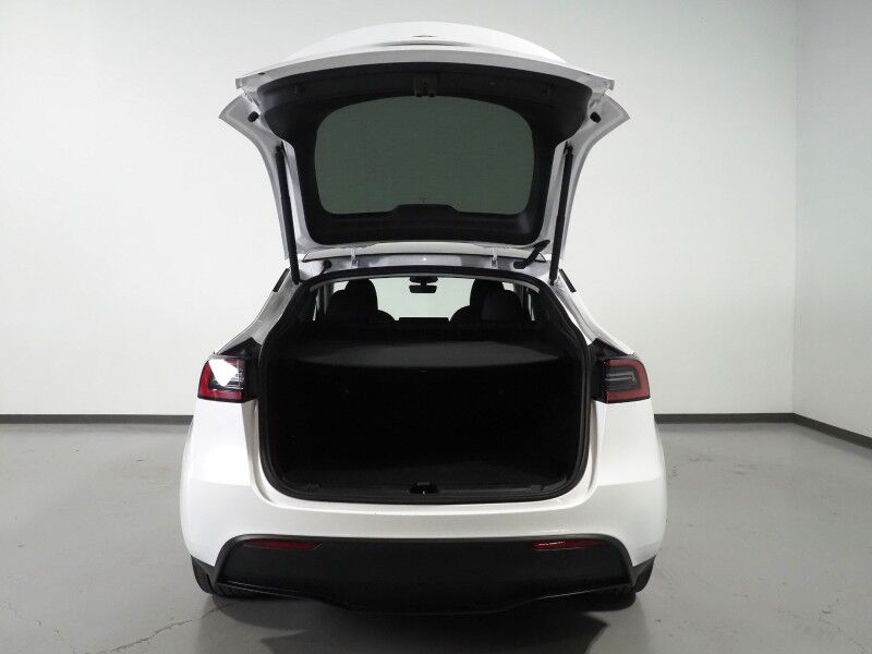 2025 Tesla Model Y Long Range AWD *AUTOPILOT, NAVIGATION, SAFETY ALERTS, ADAPTIVE CRUISE, SURROUND VIEW CAMERAS, PANORAMA GLASS ROOF, HEATED SEATS/STEERING WHEEL, WIRELESS CHARGING Round Rock TX