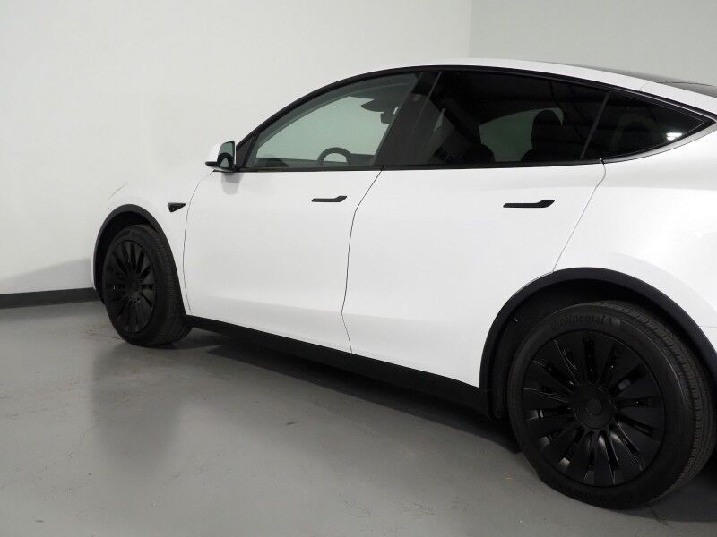 2025 Tesla Model Y Long Range AWD *AUTOPILOT, NAVIGATION, SAFETY ALERTS, ADAPTIVE CRUISE, SURROUND VIEW CAMERAS, PANORAMA GLASS ROOF, HEATED SEATS/STEERING WHEEL, WIRELESS CHARGING Round Rock TX