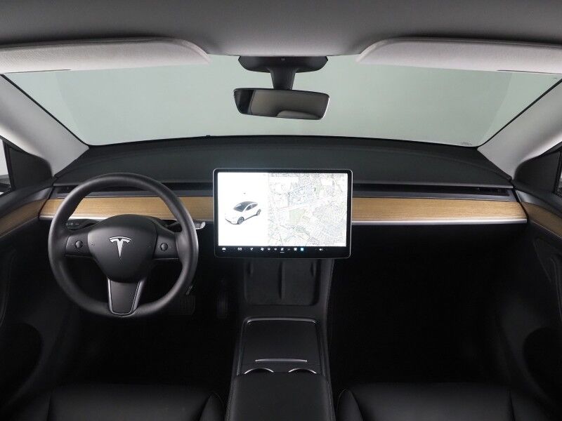 2025 Tesla Model Y Long Range AWD *AUTOPILOT, NAVIGATION, SAFETY ALERTS, ADAPTIVE CRUISE, SURROUND VIEW CAMERAS, PANORAMA GLASS ROOF, HEATED SEATS/STEERING WHEEL, WIRELESS CHARGING