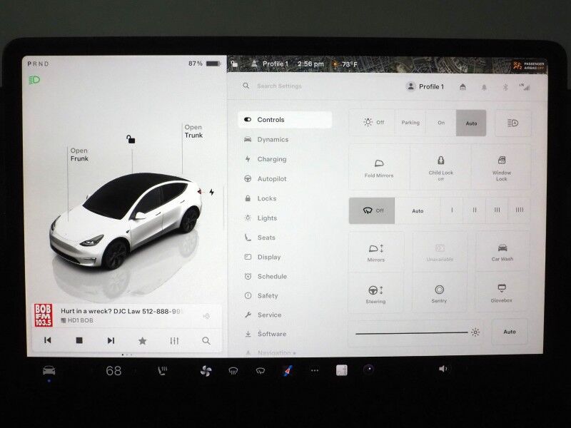 2025 Tesla Model Y Long Range AWD *AUTOPILOT, NAVIGATION, SAFETY ALERTS, ADAPTIVE CRUISE, SURROUND VIEW CAMERAS, PANORAMA GLASS ROOF, HEATED SEATS/STEERING WHEEL, WIRELESS CHARGING Round Rock TX