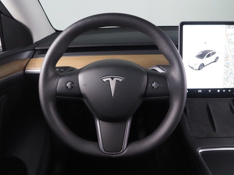 2025 Tesla Model Y Long Range AWD *AUTOPILOT, NAVIGATION, SAFETY ALERTS, ADAPTIVE CRUISE, SURROUND VIEW CAMERAS, PANORAMA GLASS ROOF, HEATED SEATS/STEERING WHEEL, WIRELESS CHARGING Round Rock TX