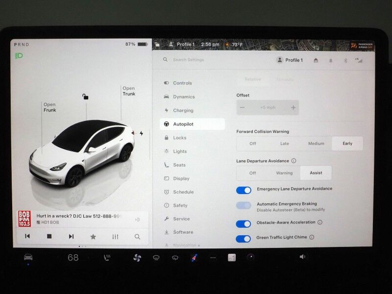 2025 Tesla Model Y Long Range AWD *AUTOPILOT, NAVIGATION, SAFETY ALERTS, ADAPTIVE CRUISE, SURROUND VIEW CAMERAS, PANORAMA GLASS ROOF, HEATED SEATS/STEERING WHEEL, WIRELESS CHARGING Round Rock TX