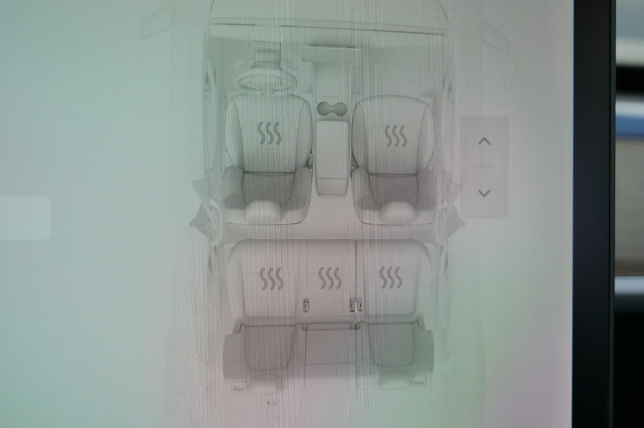 2025 Tesla Model Y Long Range / AWD / Heated Seats! Lincolnton NC