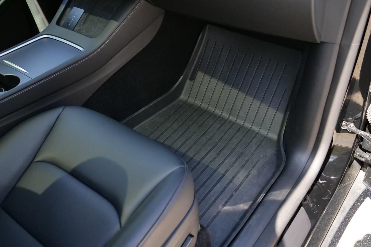 2025 Tesla Model Y Long Range / AWD / Heated Seats! Lincolnton NC