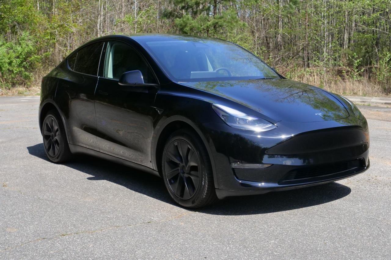 2025 Tesla Model Y Long Range / AWD / Heated Seats! Lincolnton NC