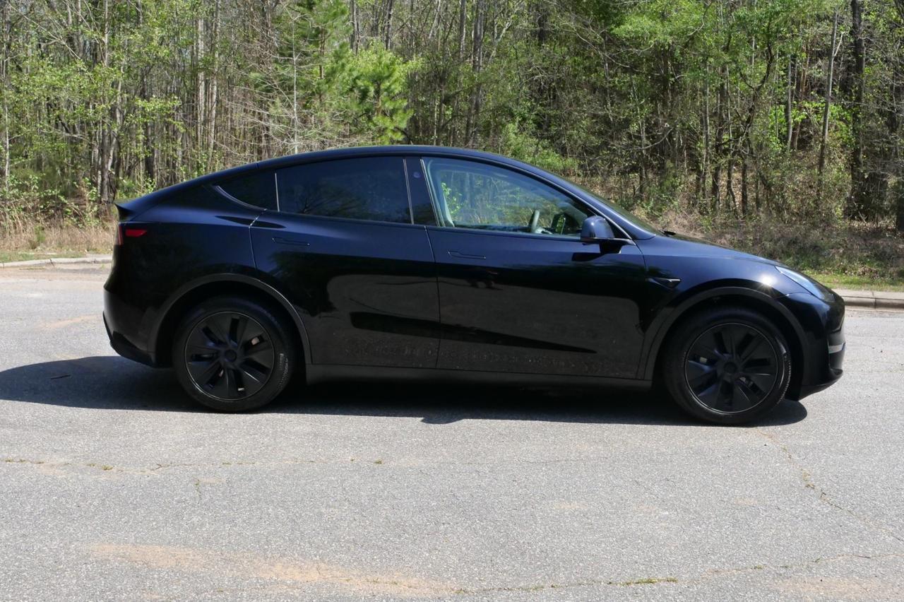 2025 Tesla Model Y Long Range / AWD / Heated Seats! Lincolnton NC