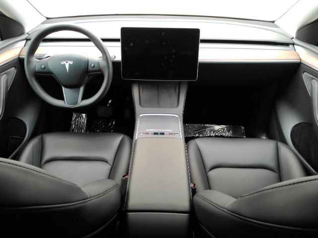 2025 Tesla Model Y Long Range Dual Motor All-Wheel Drive