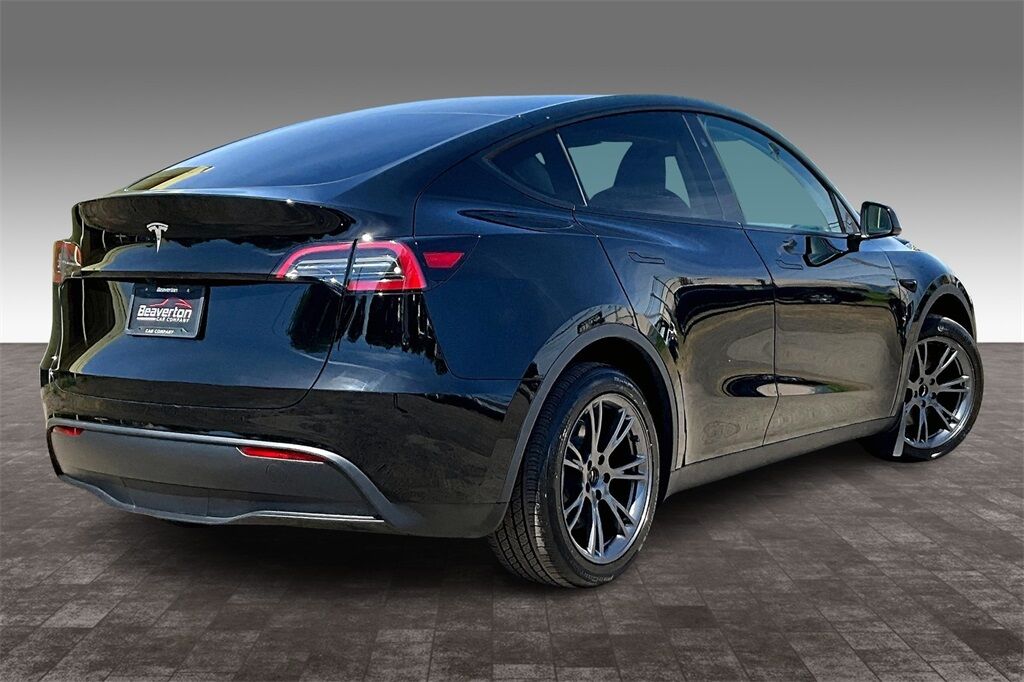 2025 Tesla Model Y Long Range OR