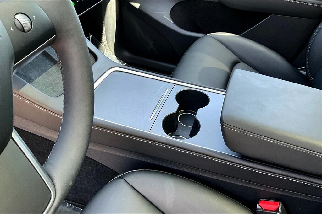 2025 Tesla Model Y Long Range OR