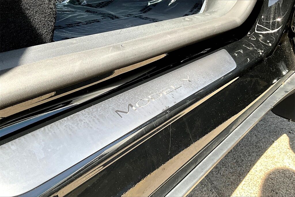 2025 Tesla Model Y Long Range OR