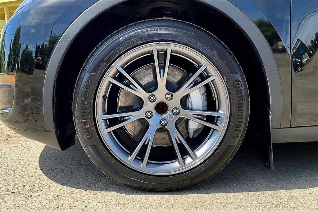 2025 Tesla Model Y Long Range OR