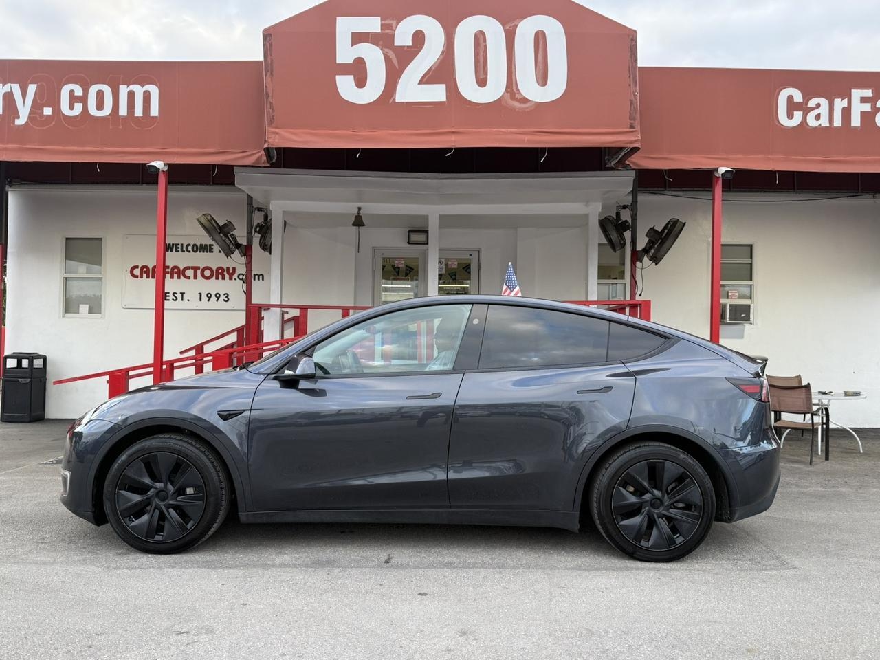 2025 Tesla Model Y Long Range