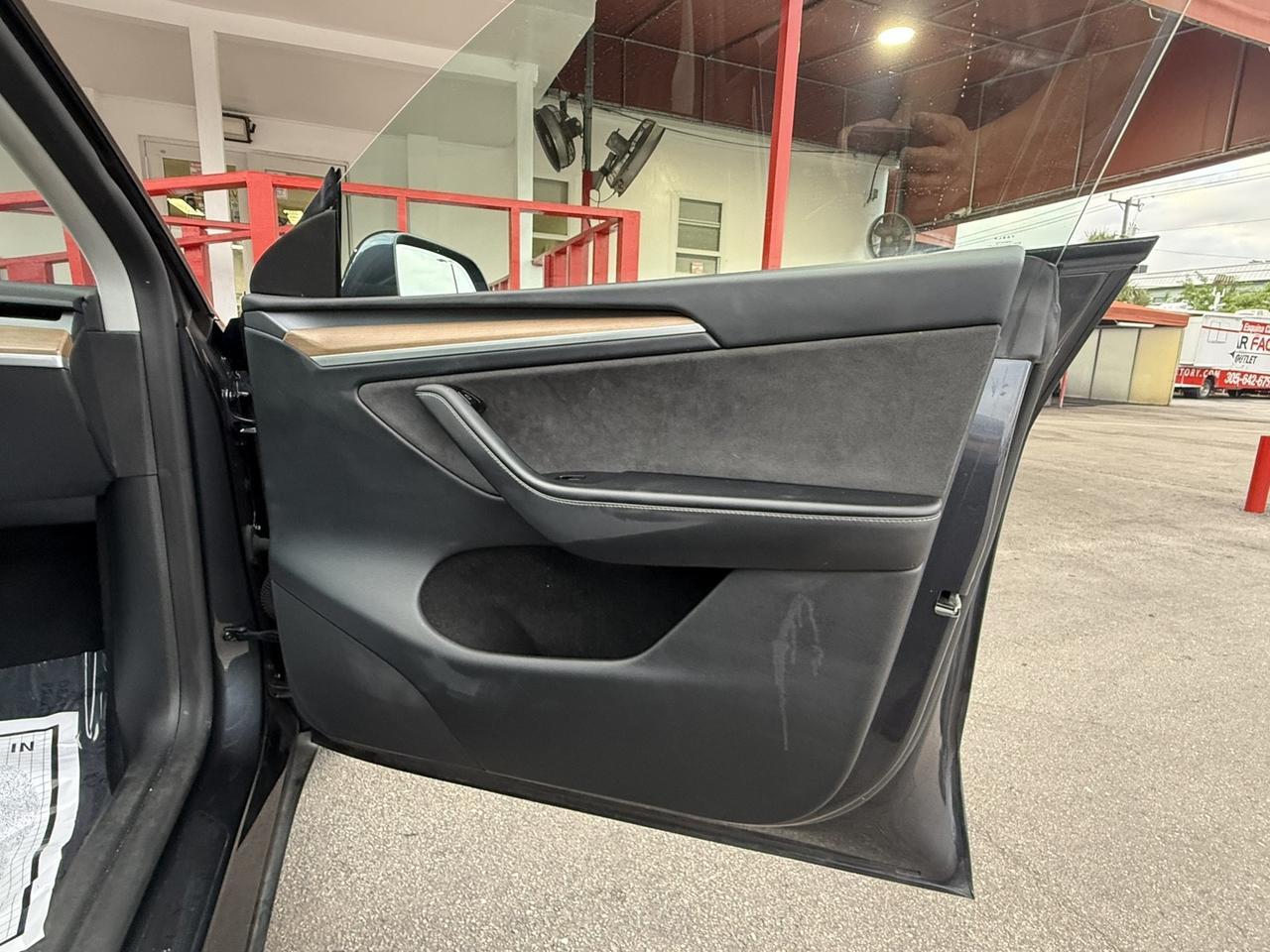 2025 Tesla Model Y Long Range Hollywood FL