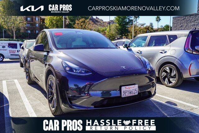 Used 2025 Tesla Model Y Long Range with VIN 7SAYGAEE9SF243662 for sale in Northfield, Minnesota