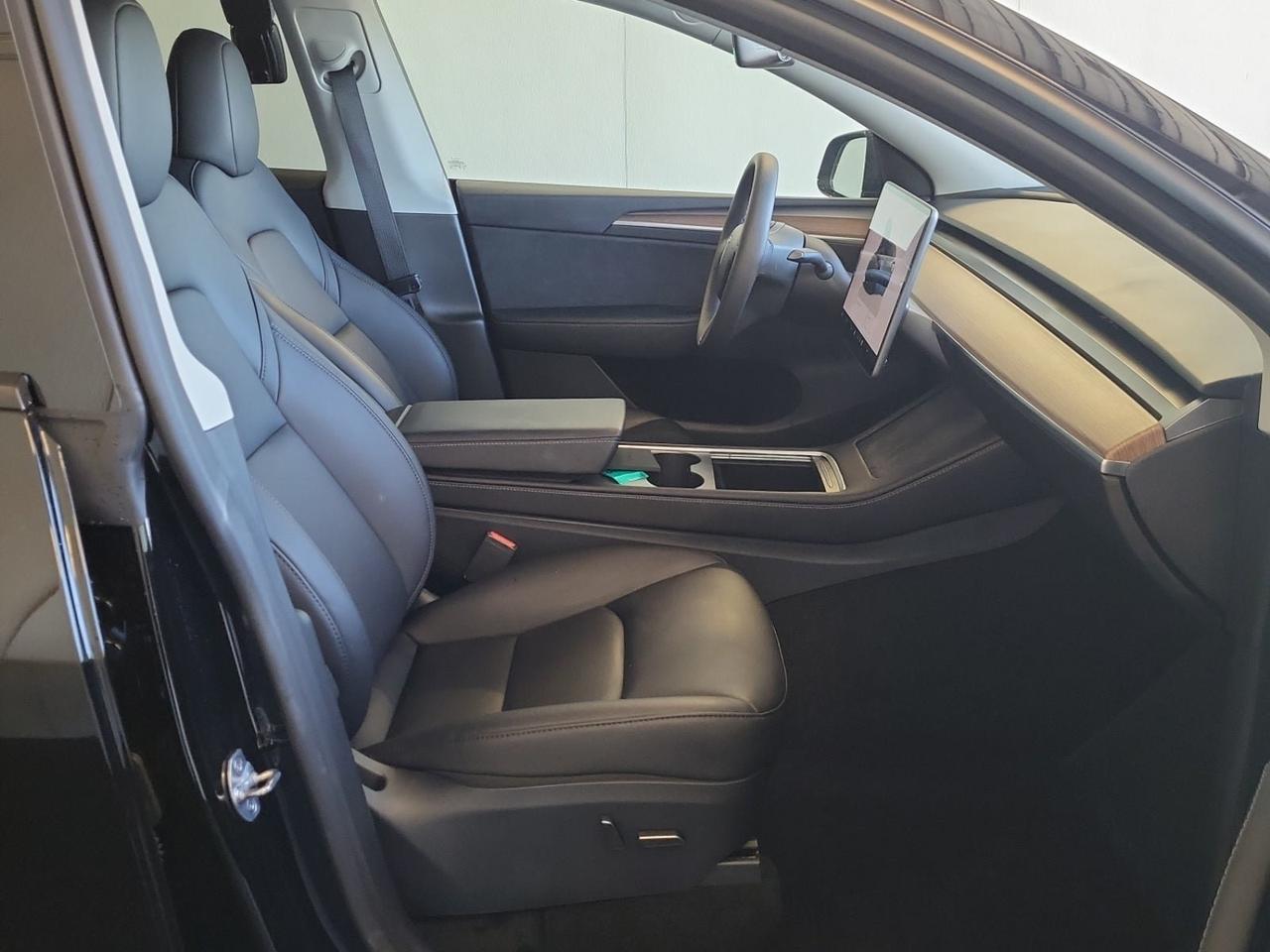 2025 Tesla Model Y Long Range Portland OR