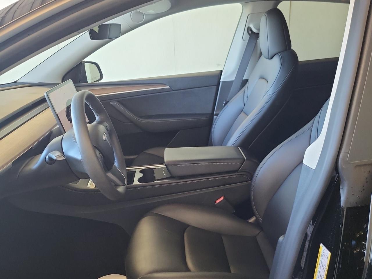 2025 Tesla Model Y Long Range Portland OR
