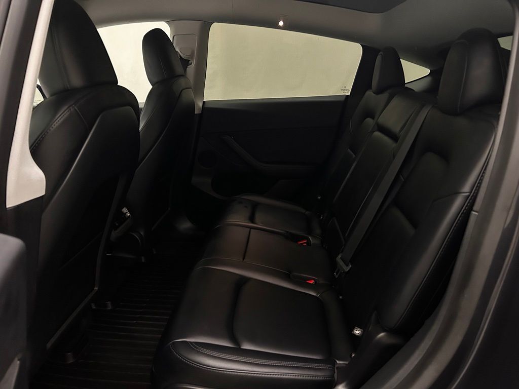 2025 Tesla Model Y Long Range Portland OR