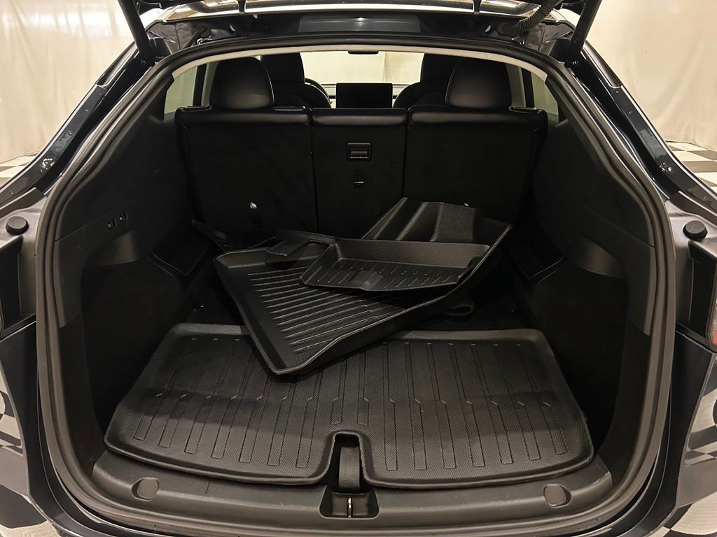 2025 Tesla Model Y Long Range Portland OR