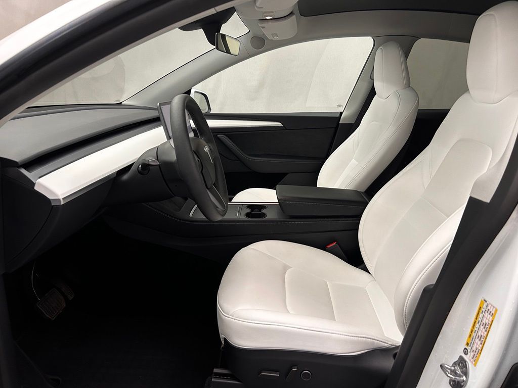 2025 Tesla Model Y Long Range Portland OR