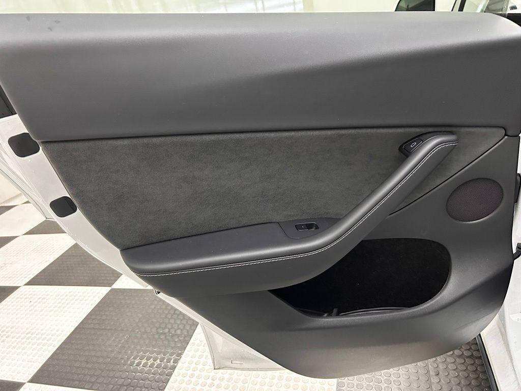 2025 Tesla Model Y Long Range Portland OR