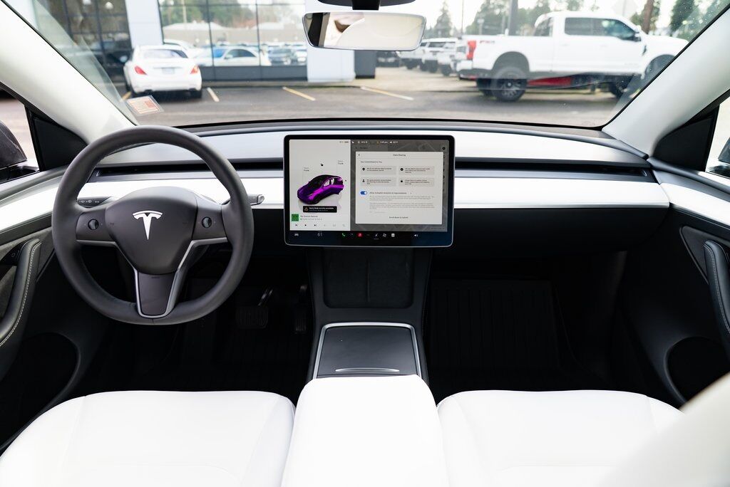 2025 Tesla Model Y Long Range Milwaukie OR