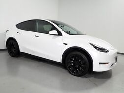 2025_Tesla_Model Y Long Range RWD_*AUTOPILOT, NAVIGATION, SAFETY ALERTS, ADAPTIVE CRUISE, SURROUND VIEW CAMERAS, PANORAMA GLASS ROOF, HEATED SEATS/STEERING WHEEL, WIRELESS CHARGING_ Round Rock TX
