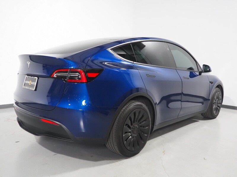 2025 Tesla Model Y Long Range RWD *AUTOPILOT, NAVIGATION, SAFETY ALERTS, ADAPTIVE CRUISE, SURROUND VIEW CAMERAS, PANORAMA GLASS ROOF, HEATED SEATS/STEERING WHEEL, WIRELESS CHARGING Round Rock TX