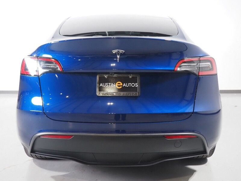 2025 Tesla Model Y Long Range RWD *AUTOPILOT, NAVIGATION, SAFETY ALERTS, ADAPTIVE CRUISE, SURROUND VIEW CAMERAS, PANORAMA GLASS ROOF, HEATED SEATS/STEERING WHEEL, WIRELESS CHARGING Round Rock TX
