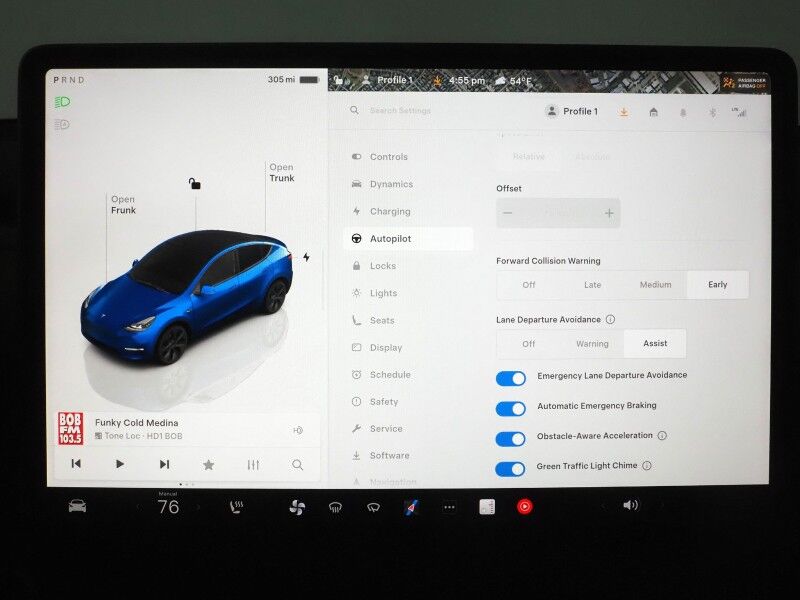 2025 Tesla Model Y Long Range RWD *AUTOPILOT, NAVIGATION, SAFETY ALERTS, ADAPTIVE CRUISE, SURROUND VIEW CAMERAS, PANORAMA GLASS ROOF, HEATED SEATS/STEERING WHEEL, WIRELESS CHARGING Round Rock TX