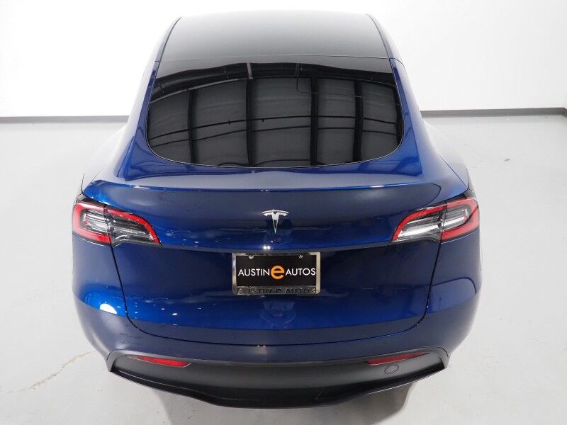 2025 Tesla Model Y Long Range RWD *AUTOPILOT, NAVIGATION, SAFETY ALERTS, ADAPTIVE CRUISE, SURROUND VIEW CAMERAS, PANORAMA GLASS ROOF, HEATED SEATS/STEERING WHEEL, WIRELESS CHARGING Round Rock TX