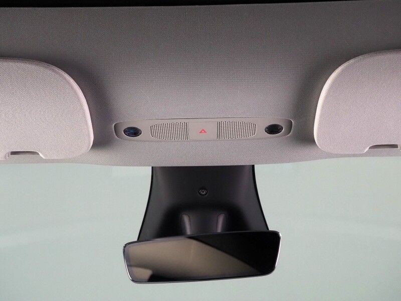 2025 Tesla Model Y Long Range RWD *AUTOPILOT, NAVIGATION, SAFETY ALERTS, ADAPTIVE CRUISE, SURROUND VIEW CAMERAS, PANORAMA GLASS ROOF, HEATED SEATS/STEERING WHEEL, WIRELESS CHARGING Round Rock TX