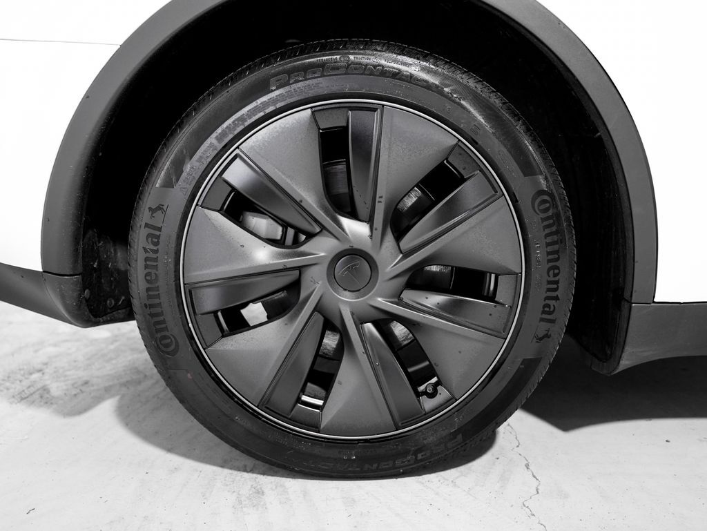 2025 Tesla Model Y Long Range Tigard OR