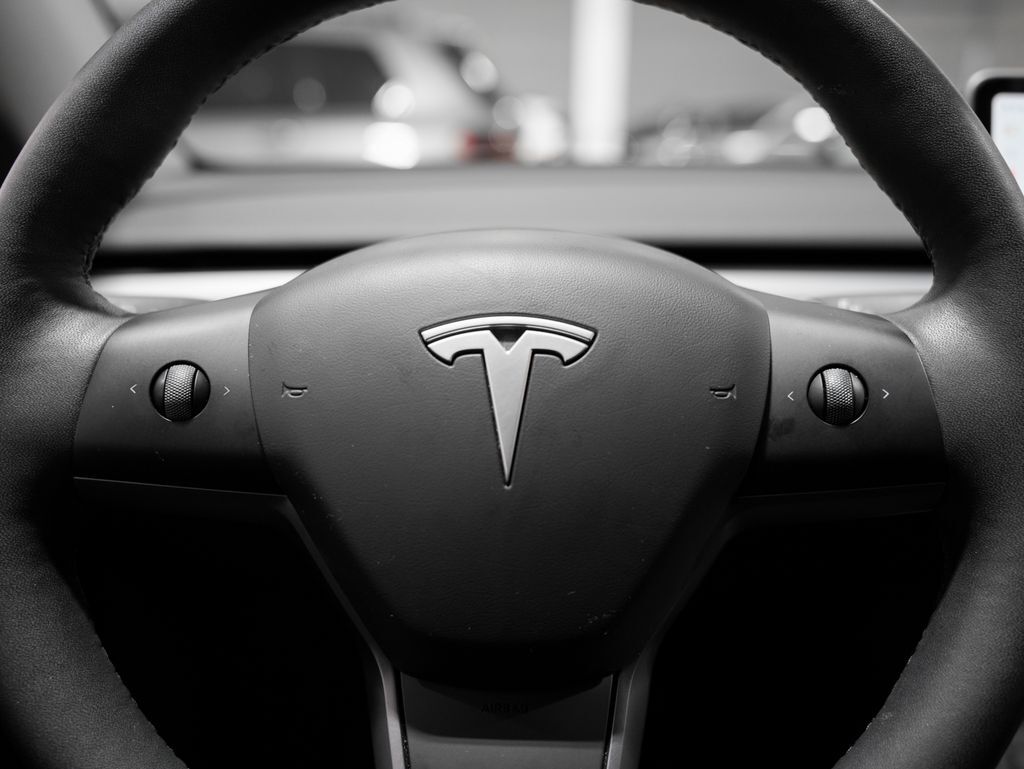 2025 Tesla Model Y Long Range Tigard OR