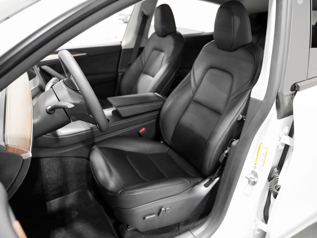 2025 Tesla Model Y Long Range Tigard OR