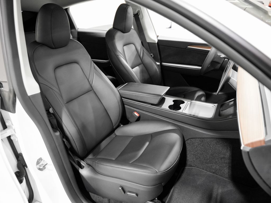 2025 Tesla Model Y Long Range Tigard OR