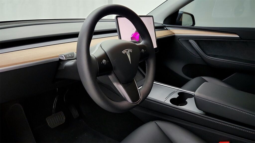 2025 Tesla Model Y Long Range Laurel MD