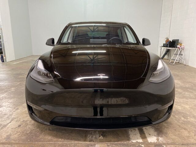 2025 Tesla Model Y Performance