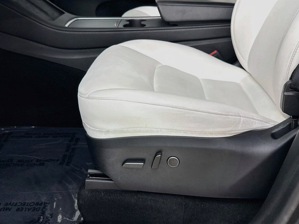 2025 Tesla Model Y Performance Willowbrook IL