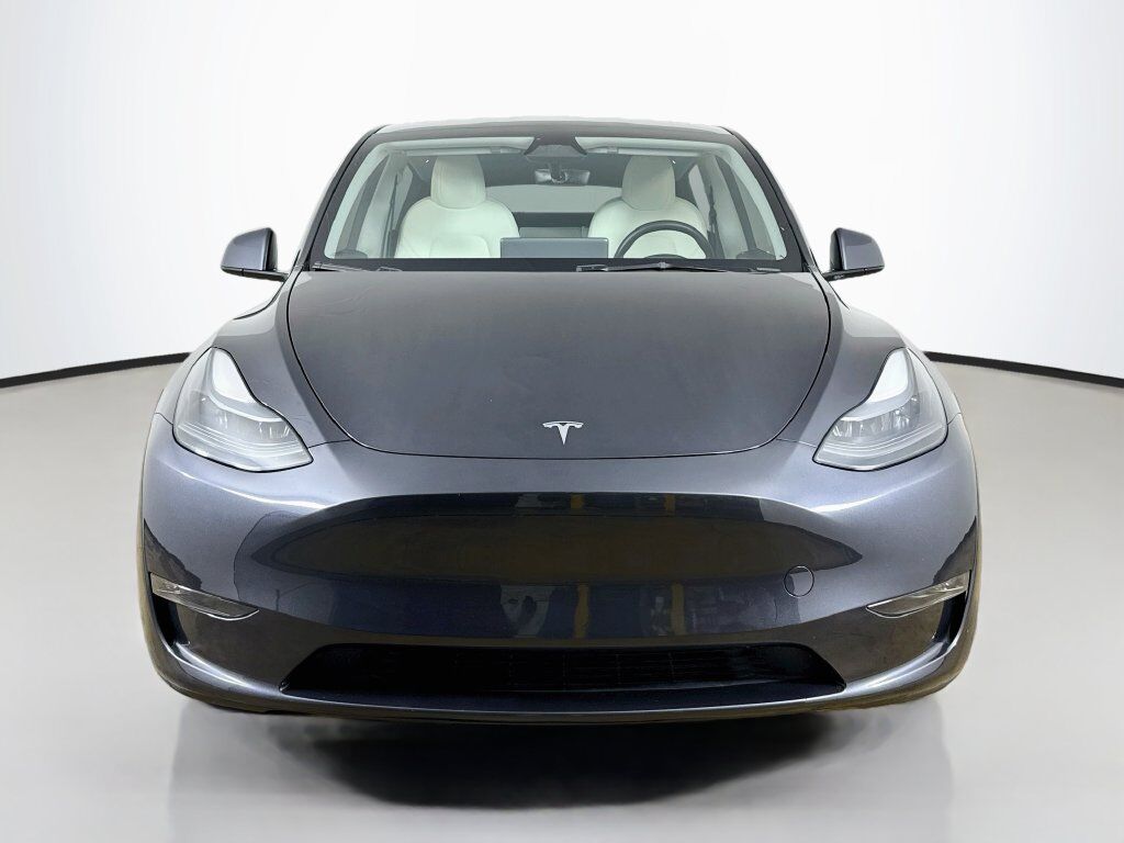2025 Tesla Model Y Performance