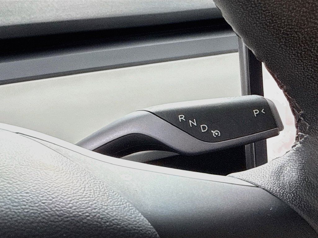 2025 Tesla Model Y Performance Willowbrook IL